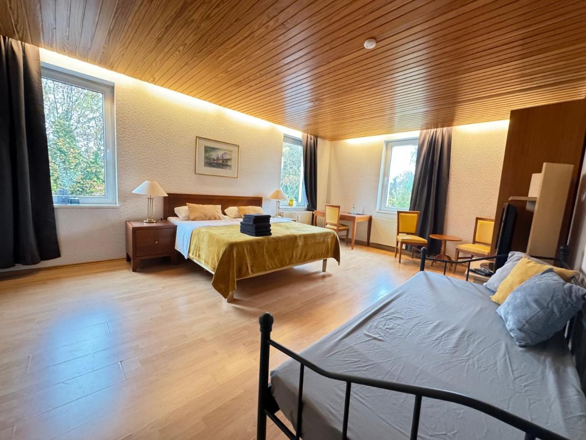 Hotel Rio - Housity