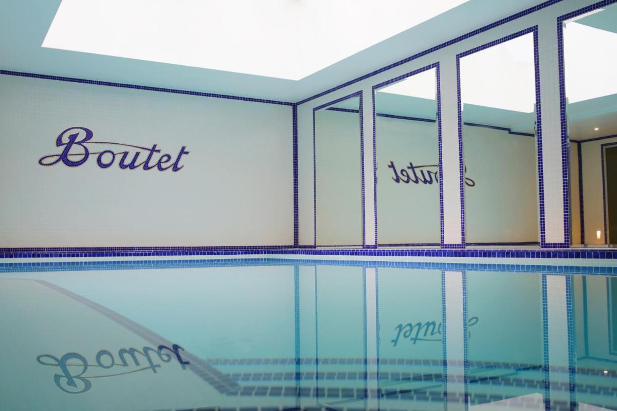 Piscine de l'établissement Boutet Bastille Hotel Paris - MGallery Collection ou située à proximité
