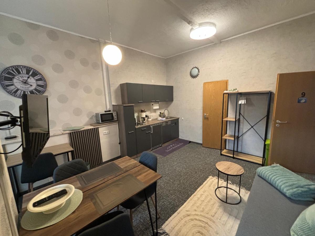 Apartments Starlight Hotel Wiesmann - Housity