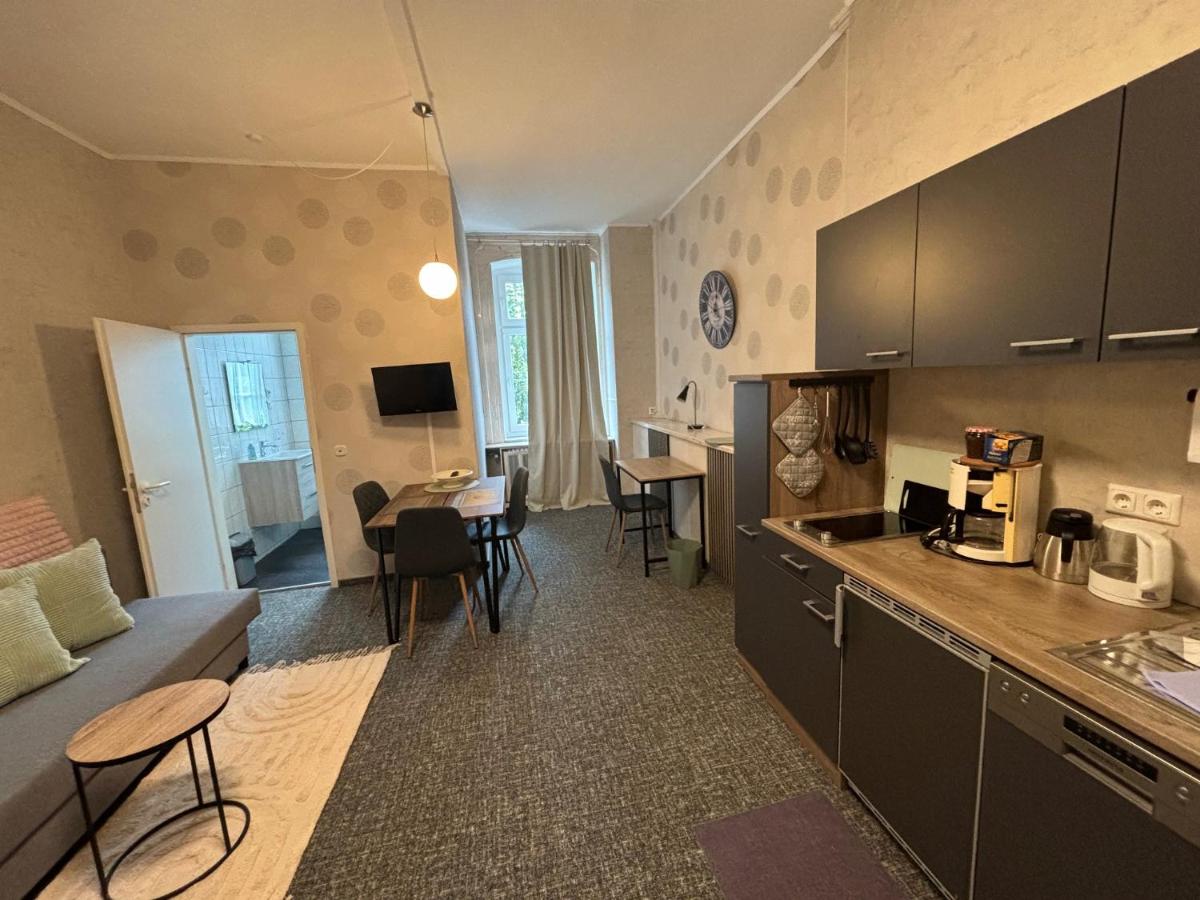 Apartments Starlight Hotel Wiesmann - Housity