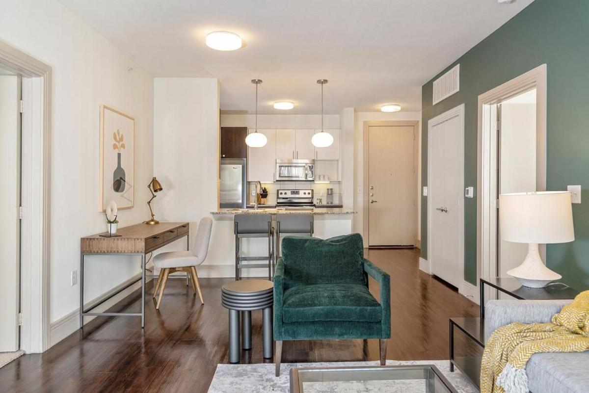 Landing at park at mission hills - 2 Bedrooms in Broken Arrow - Housity