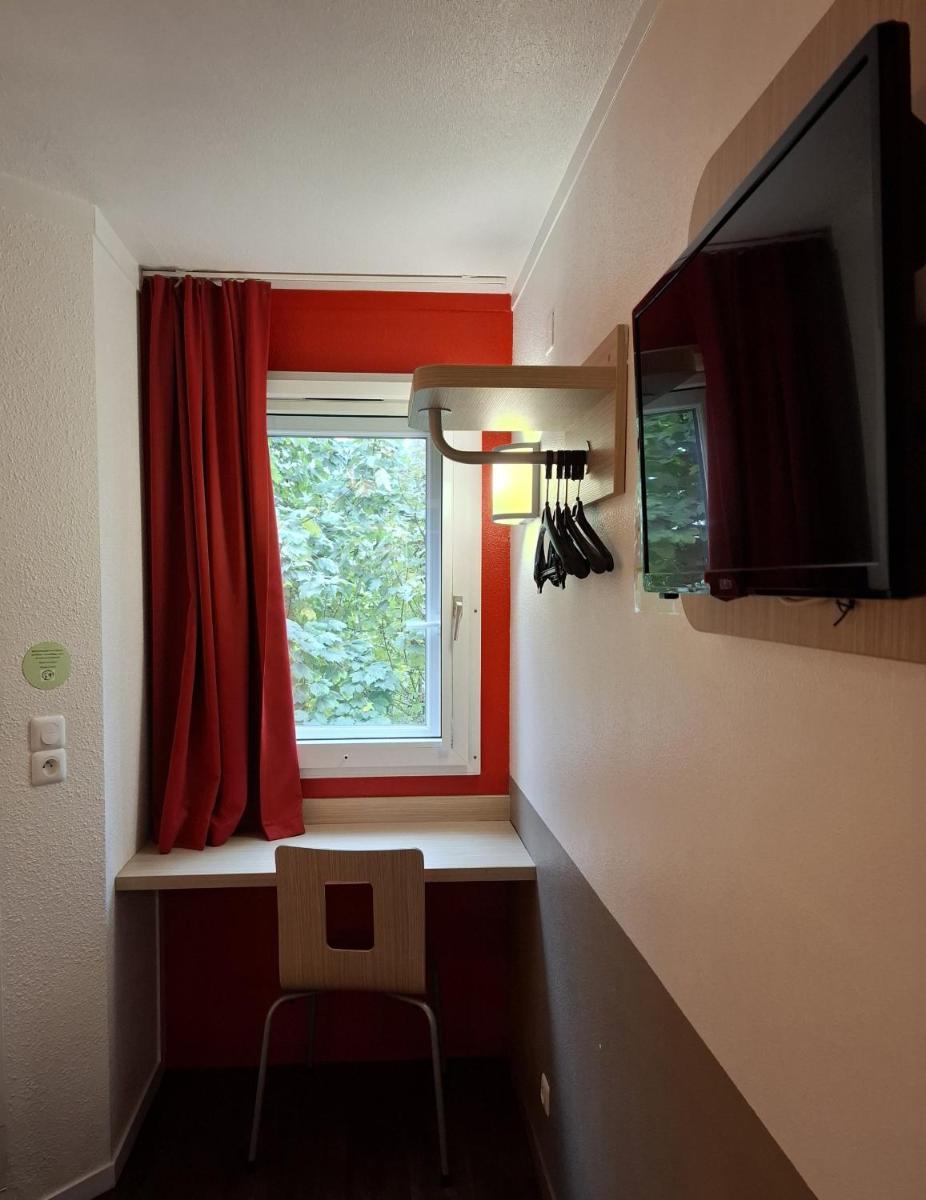 PREMIERE CLASSE ANGERS SUD Louvre Hotels group - Housity