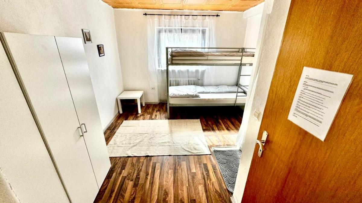Hostel10 - Top Unterkunft in Hockenheim - Housity