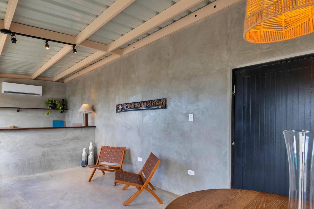 Aguadilla Surf Lodge - Housity