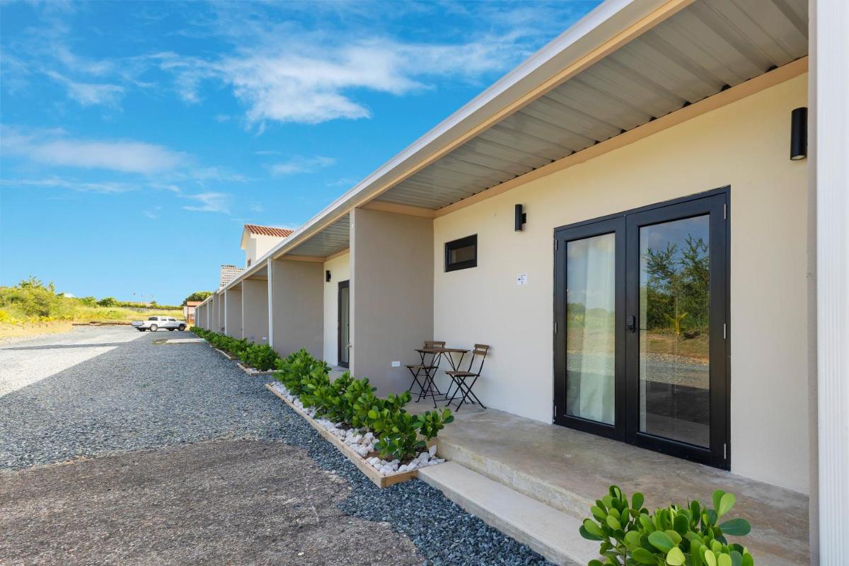 Aguadilla Surf Lodge - Housity