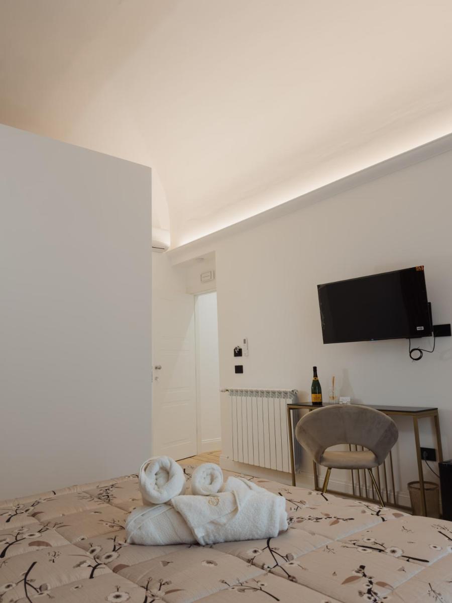 Butera 505-Luxury Suites - Housity