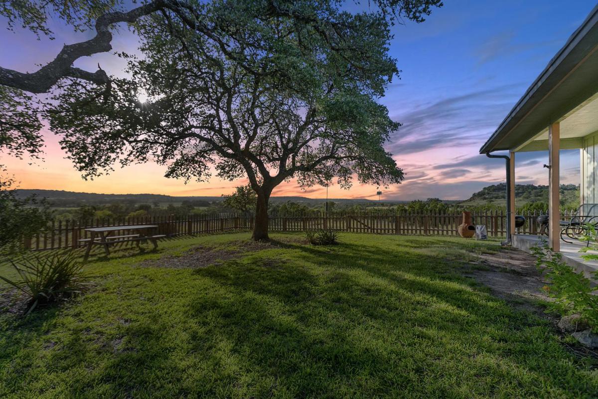 Cottage at Twin Oaks - Housity