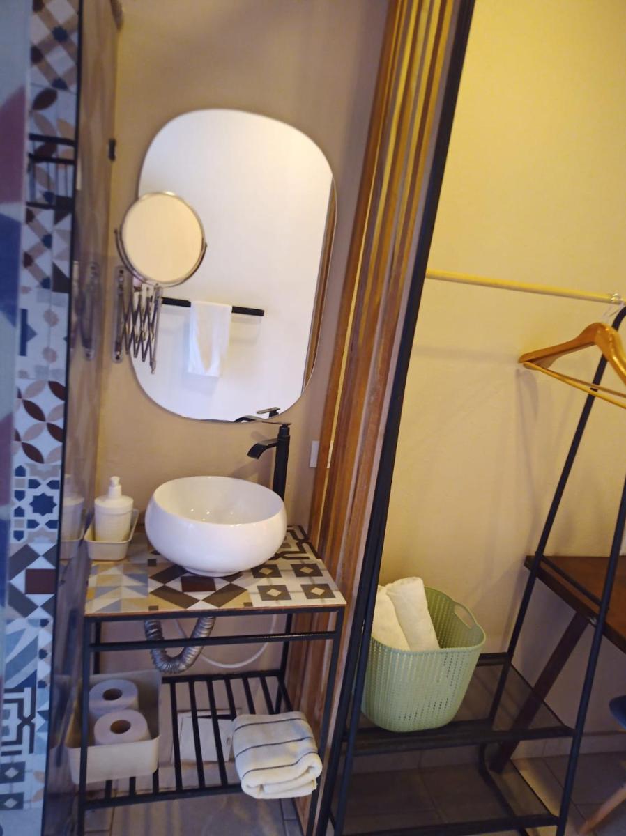Habitación Recién restaurada - POD A - Housity