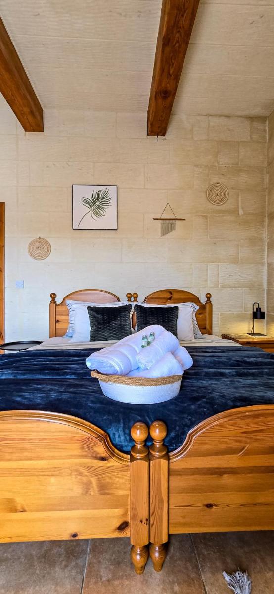 Sunny Villa - Housity