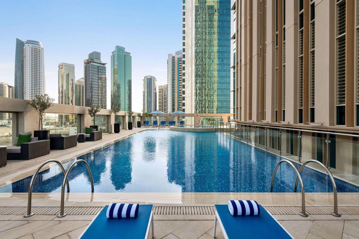 Wyndham Grand Doha West Bay Beach - Hizvo