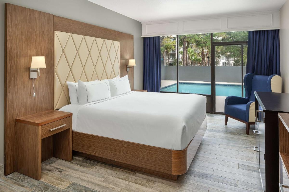 DoubleTree by Hilton Hilton Head Island - Housity