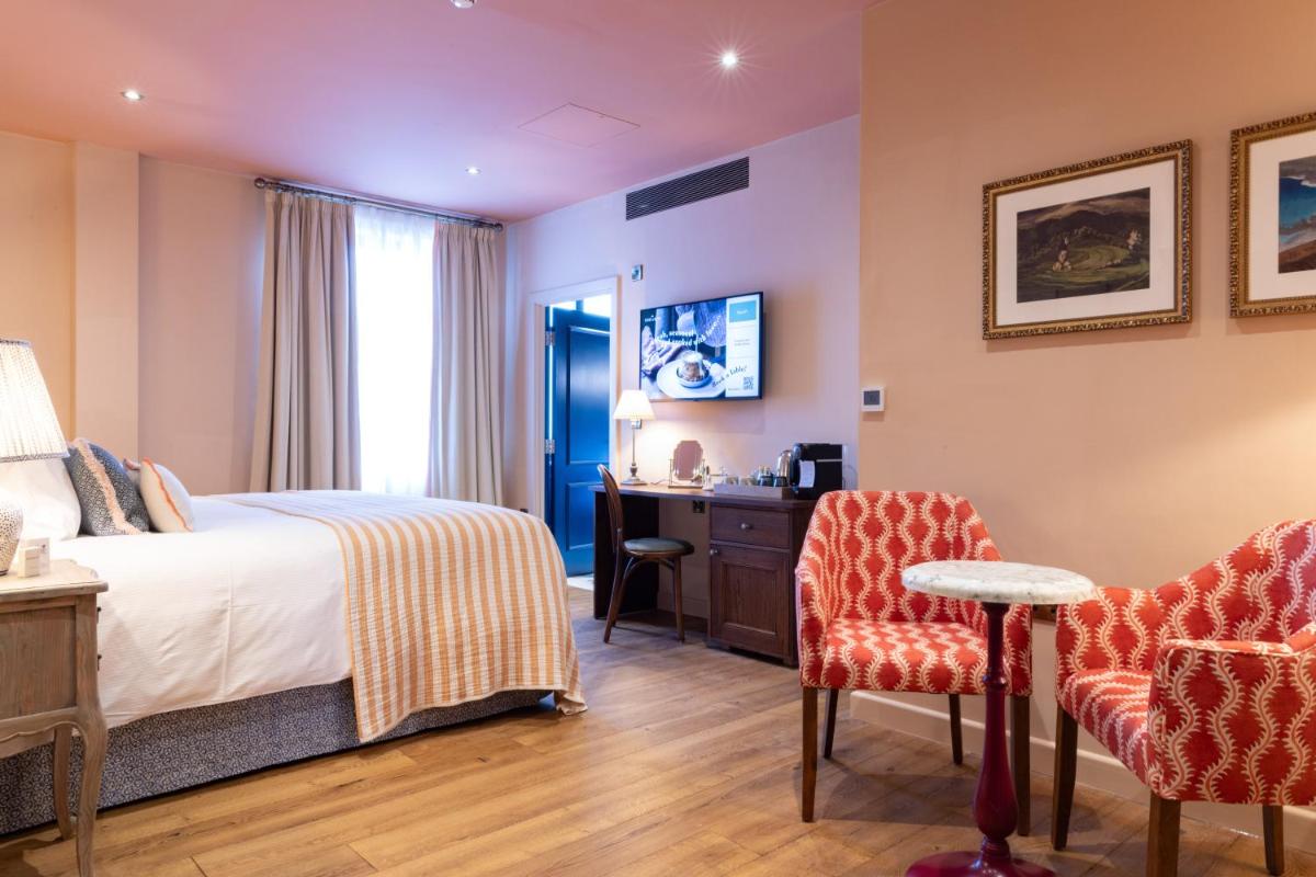 The Coat and Bear - A Heartwood Inn - Housity