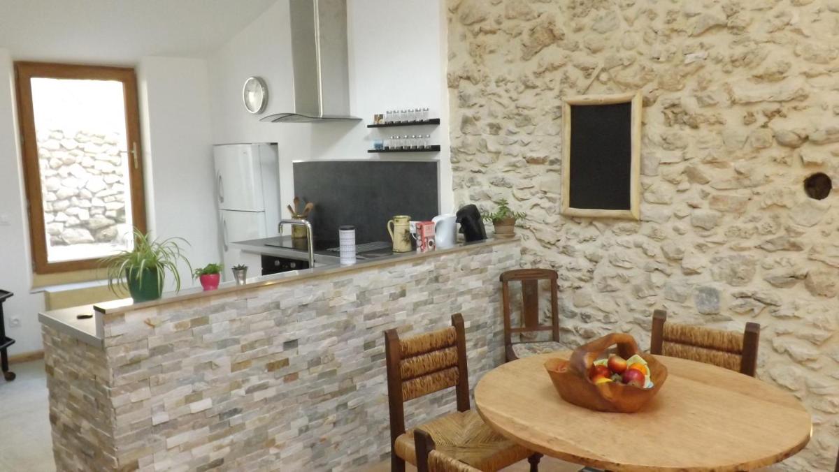GÎTE 3* SAINT GUILHEM LE DESERT CHEZ MARIUS - Housity
