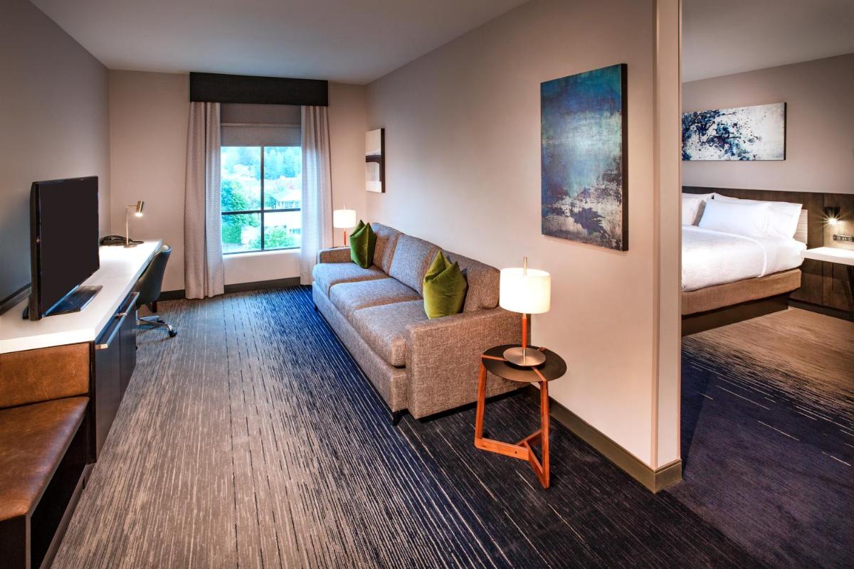 Hilton Garden Inn Redmond WA - Housity
