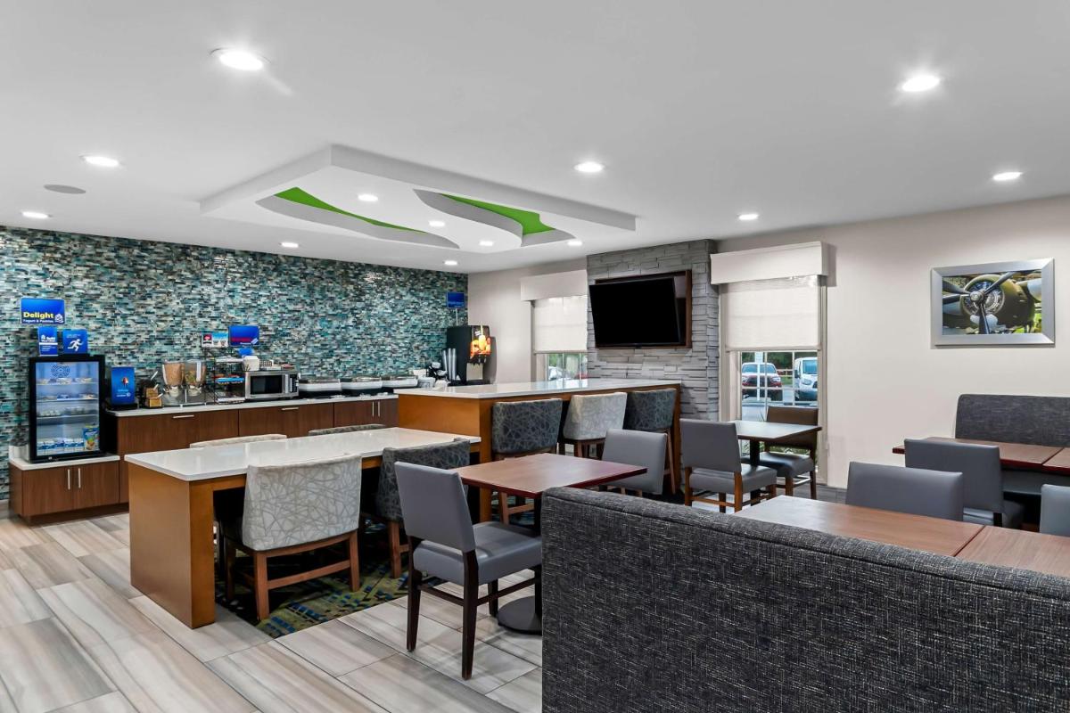 Best Western Niceville - Eglin AFB Hotel - Housity