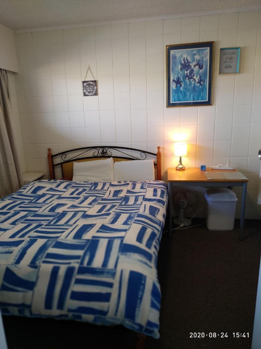 Cozy Room in Devonport - Housity