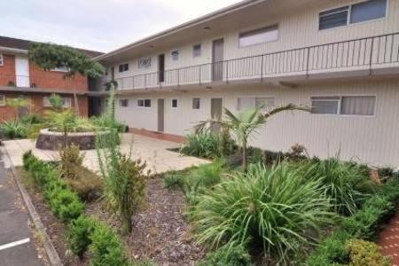 Cozy Room in Devonport - Housity