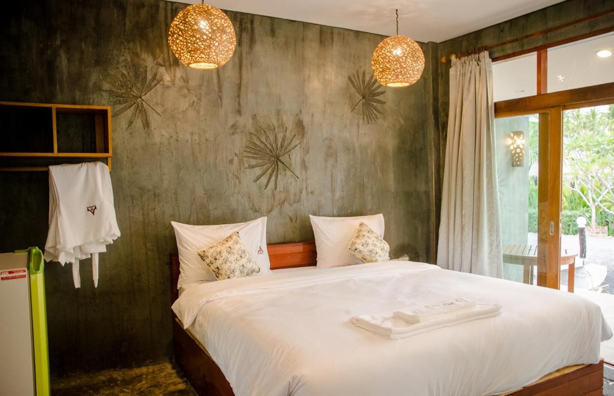 Ruean Thai Nai Bang by PANSAK Resort - Housity