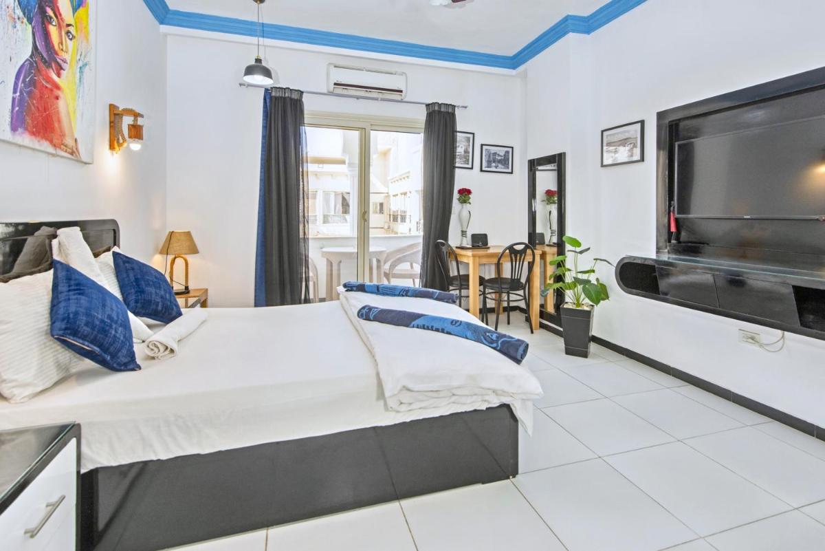 Rare New Marina Hotspot With Fast Free WIFI, Balcony & Pool - Western Standards - Sheraton Plaza 414 - Housity