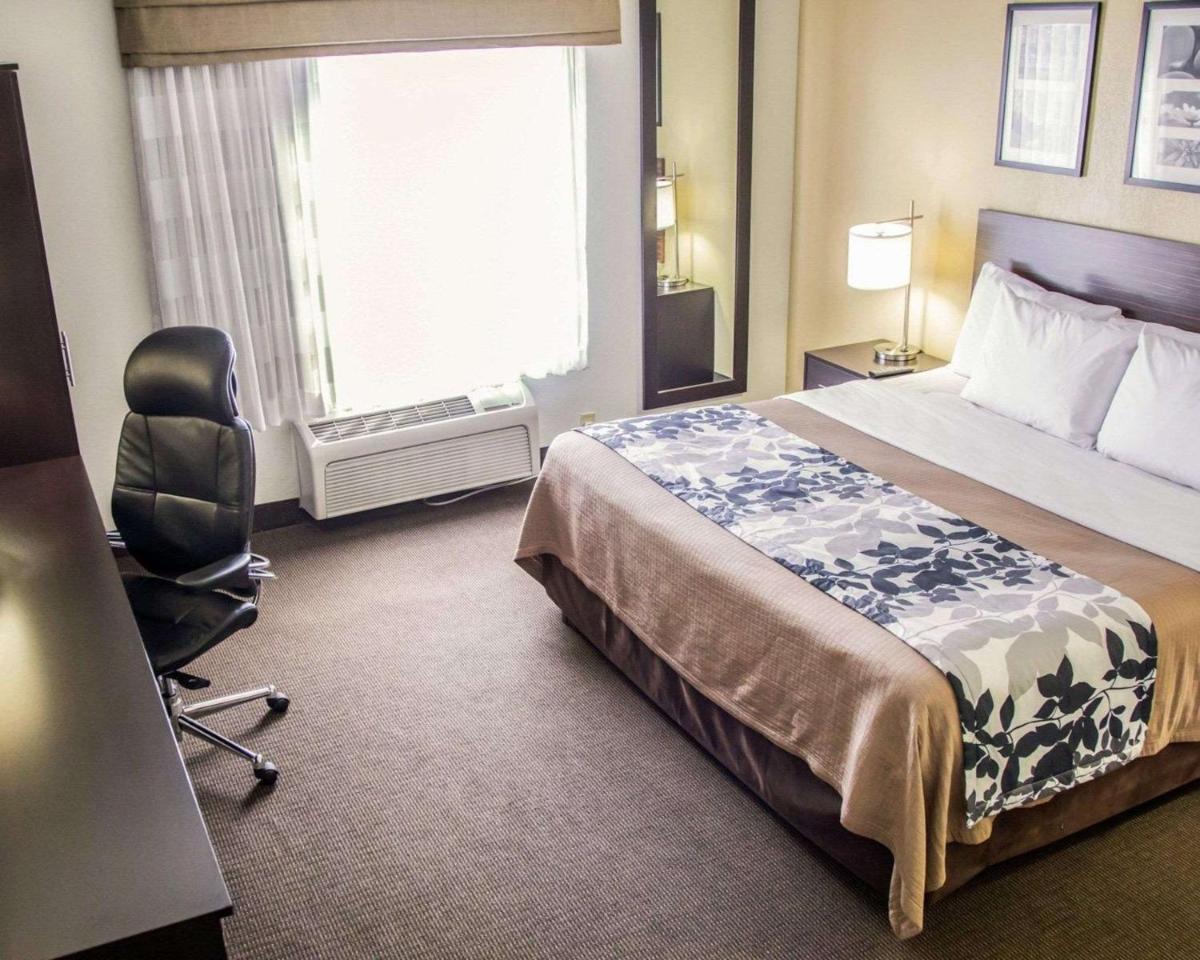 Sleep Inn Tinley Park I-80 near Amphitheatre-Convention Center - Housity