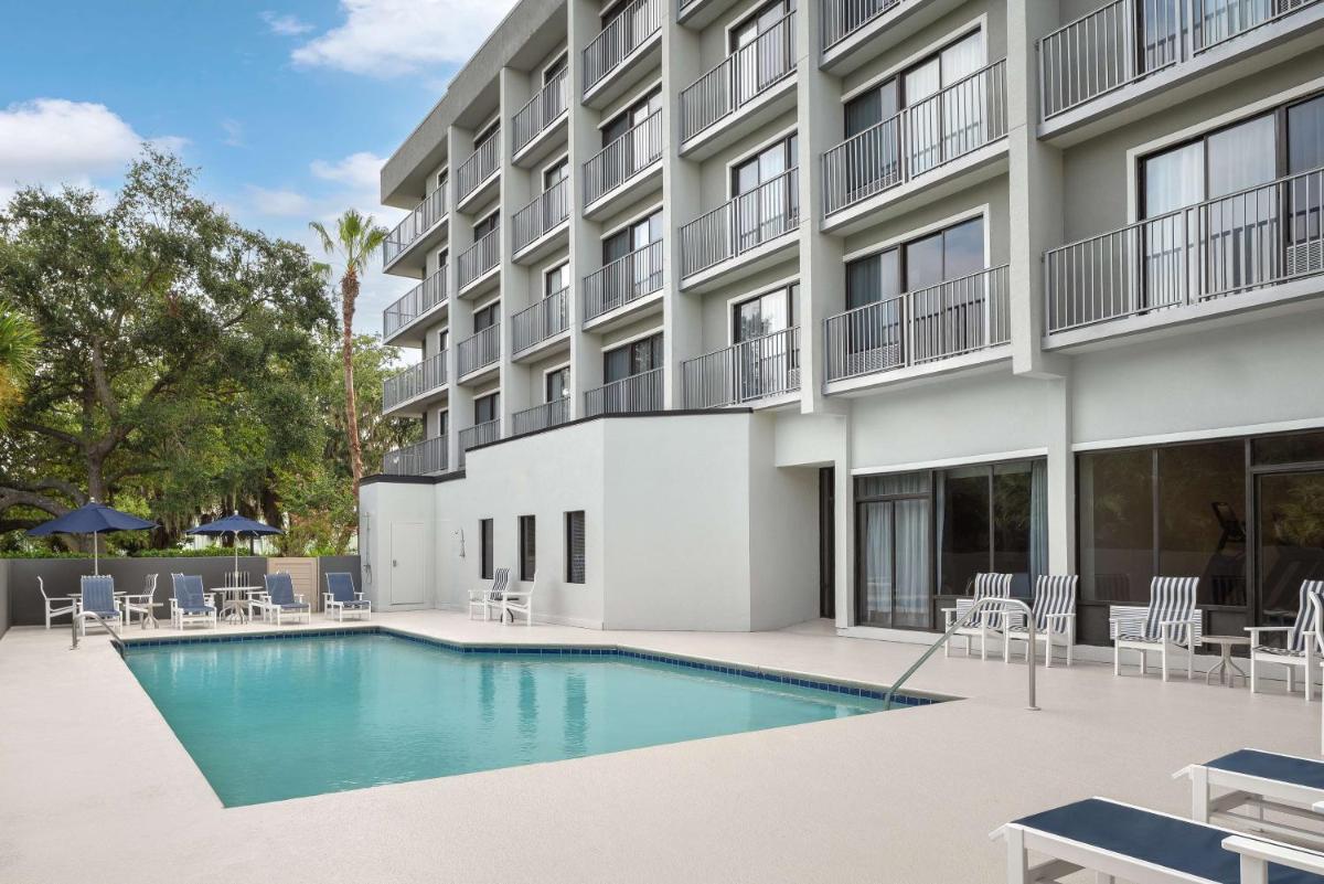 DoubleTree by Hilton Hilton Head Island - Housity