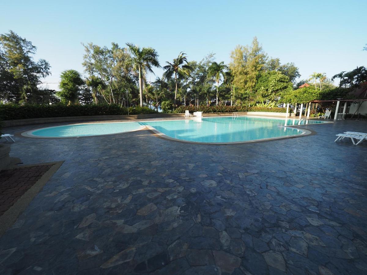 VIP Condochain 345 - Housity