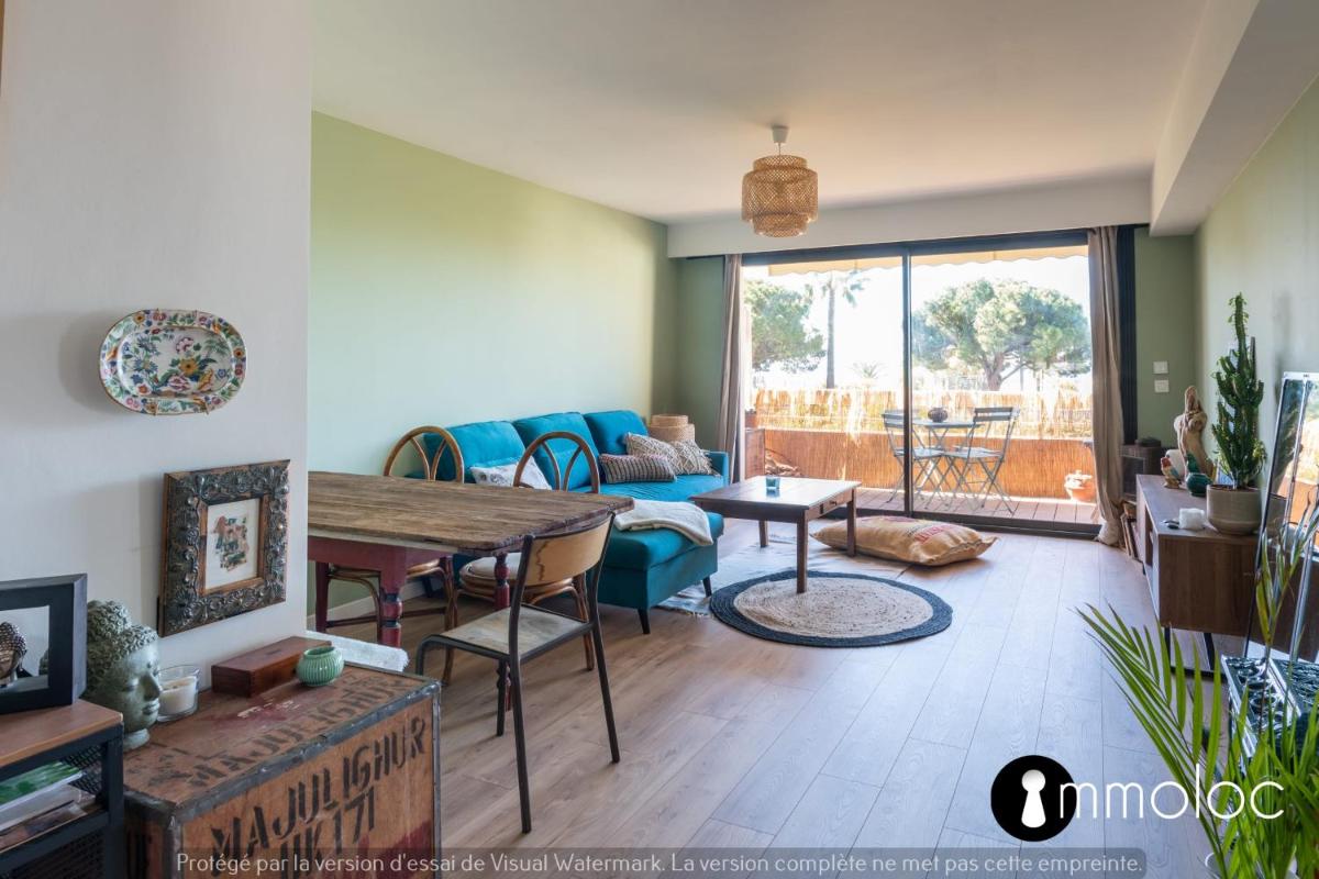 Air-conditioned apartment facing the port of Saint Laurent with 2 bedrooms - Housity