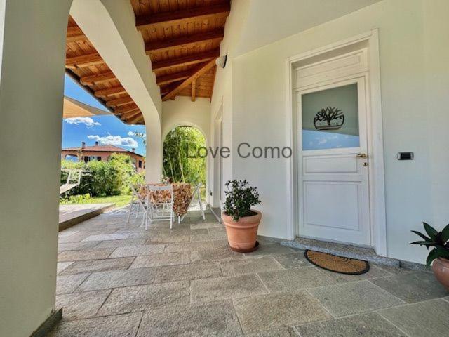 Villa 3 Olivi - sleep 5 - in Lenno - Housity