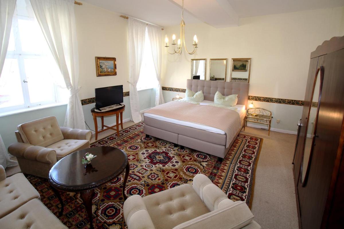 Historisches Hotel zum Schwan - Housity