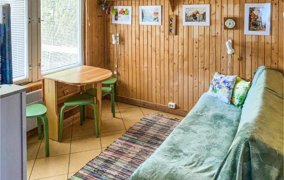 2 Bedroom Beautiful Home In Frombork - Housity