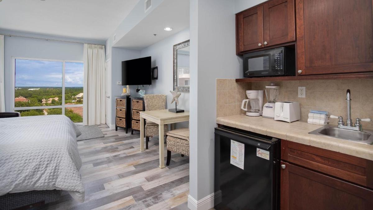 Luau II 7021 Studio - Housity