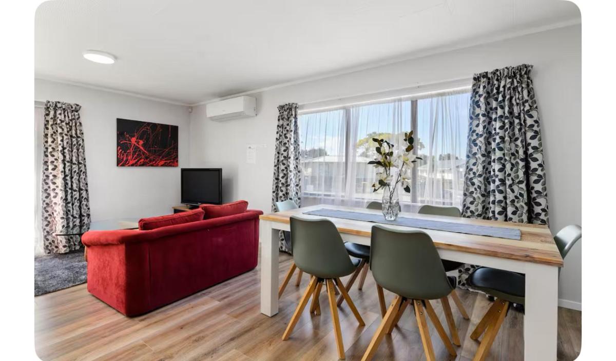 Aroha Nui Rotorua - Housity
