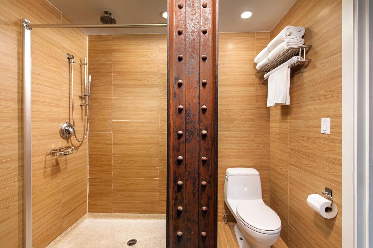 Empire Hotel - Housity
