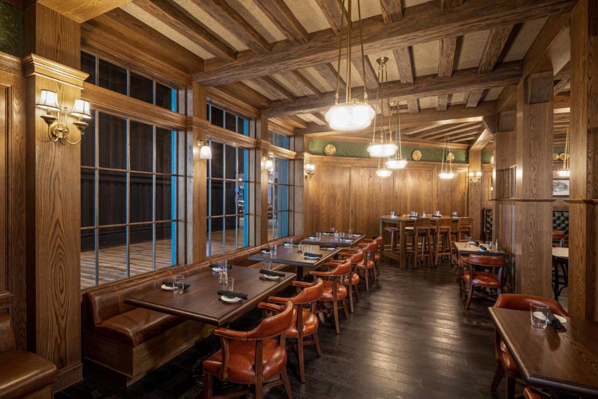 Gaylord Rockies Resort & Convention Center - Housity