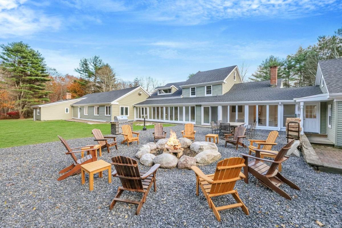 Indoor Pool, Gym and More Catskills Retreat House - Housity