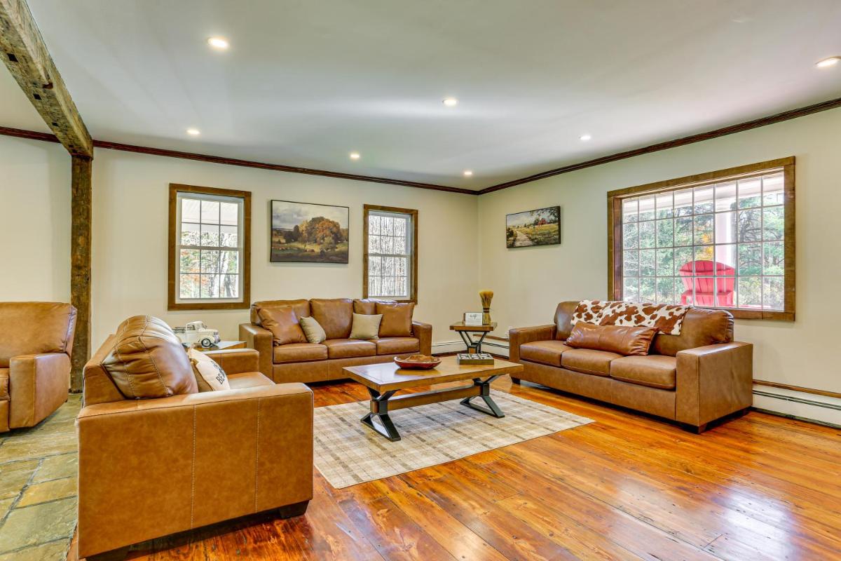 Indoor Pool, Gym and More Catskills Retreat House - Housity