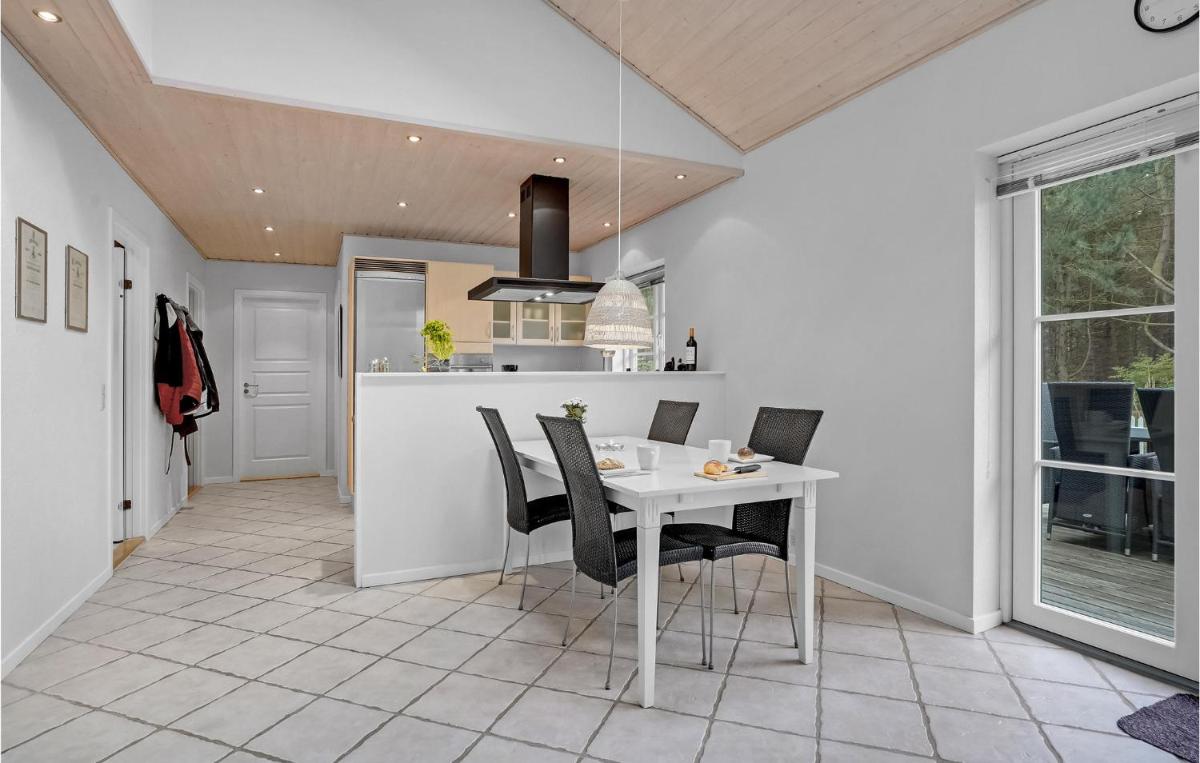 Holiday Home Sivsangervej Rødby Vi - Housity
