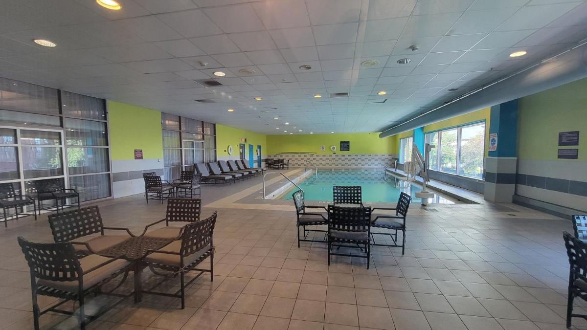 Crowne Plaza Hotel Harrisburg-Hershey, an IHG Hotel - Housity