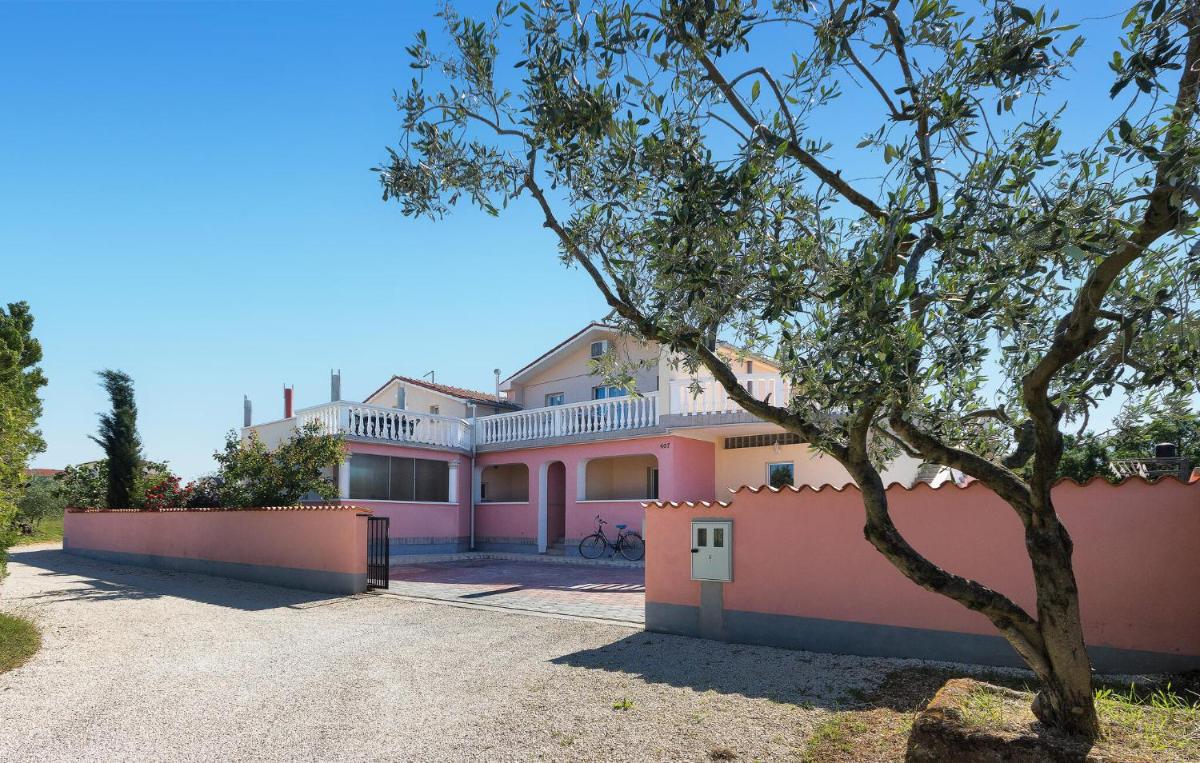Studio Apartment In Fazana - Housity