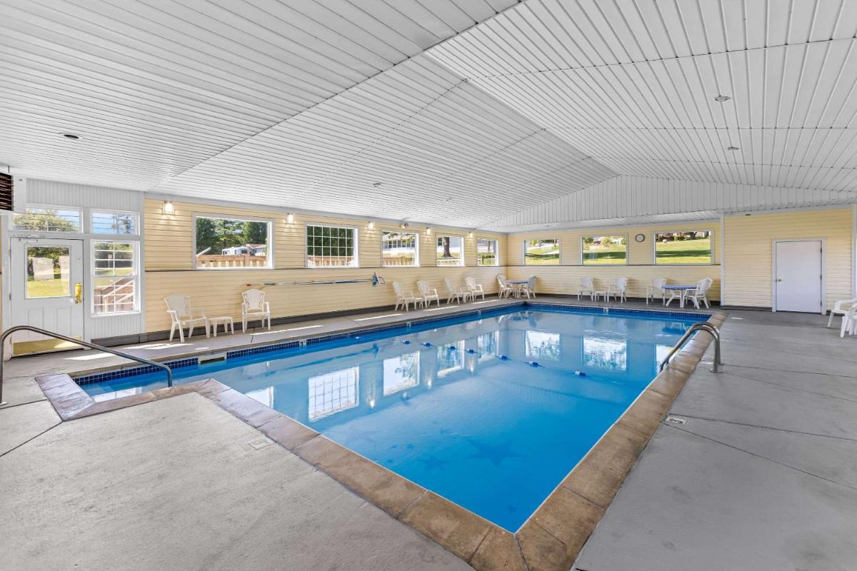 Quality Inn Lakefront - Housity