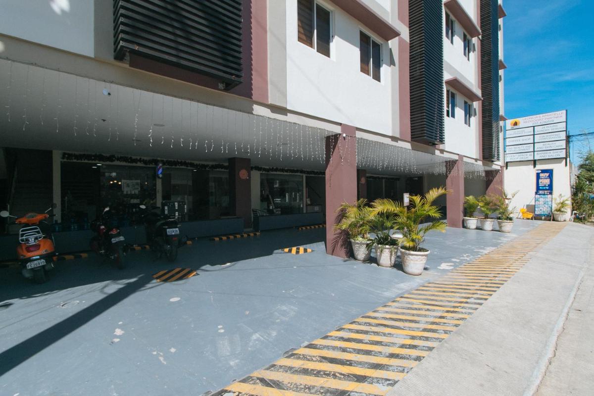 RedDoorz @ Leoncia Apartelle Mandaue City - Housity