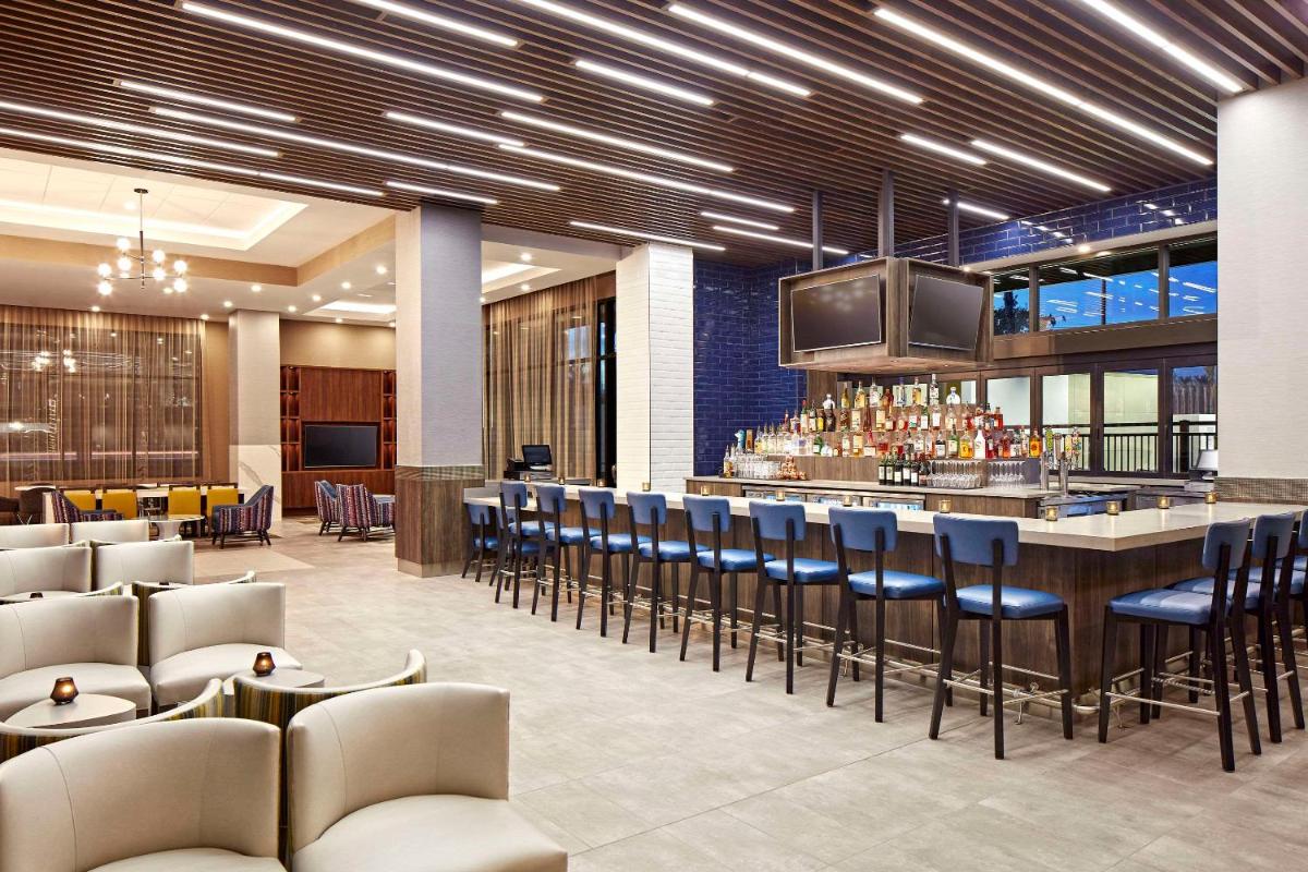Cambria Hotel & Suites Anaheim Resort Area - Housity