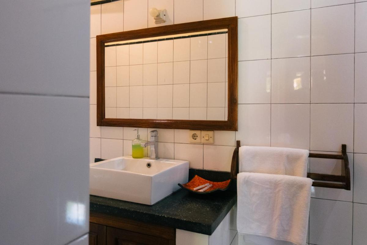 New Starlight Hotel Lovina - Housity