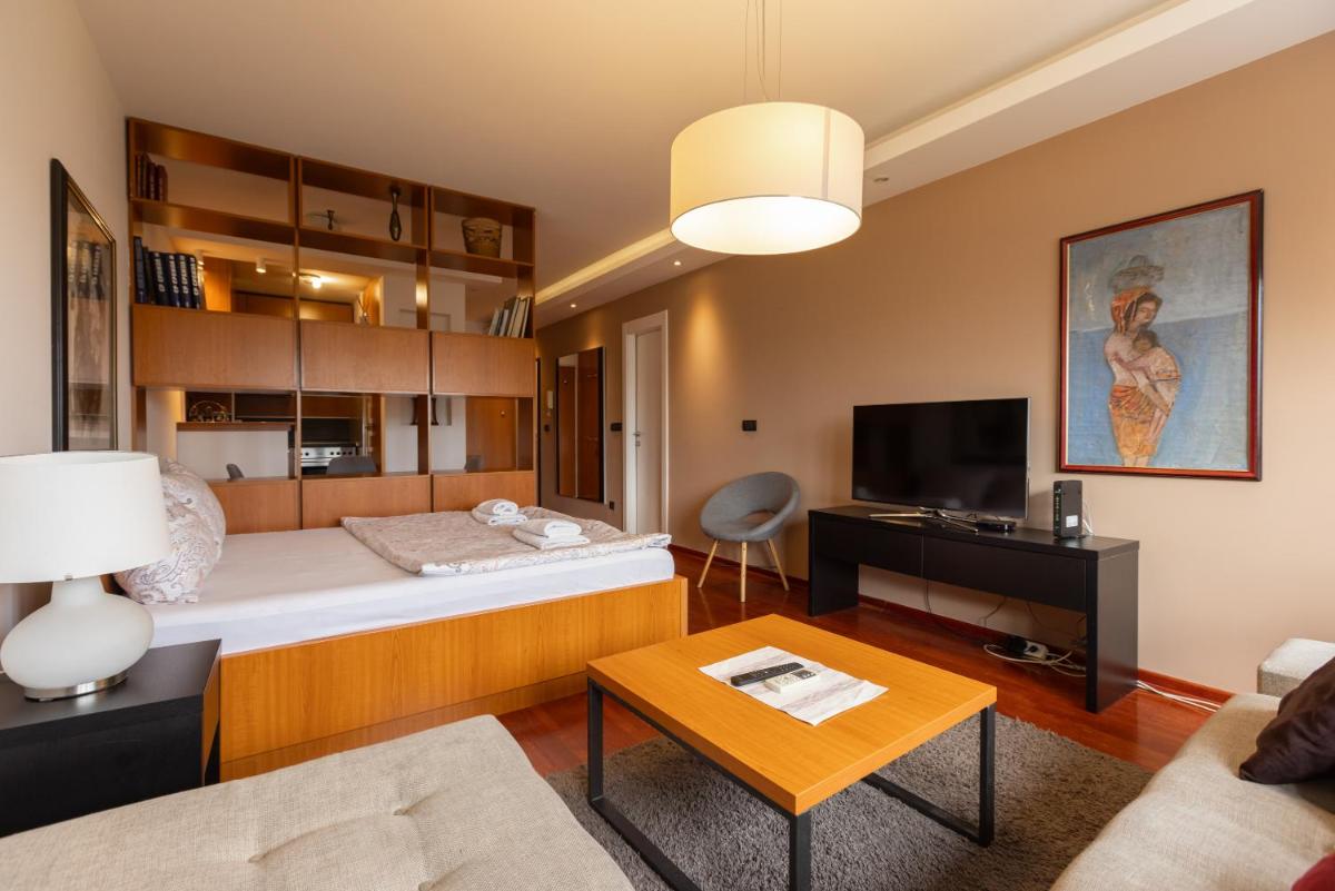 Central Park Apartments - Housity