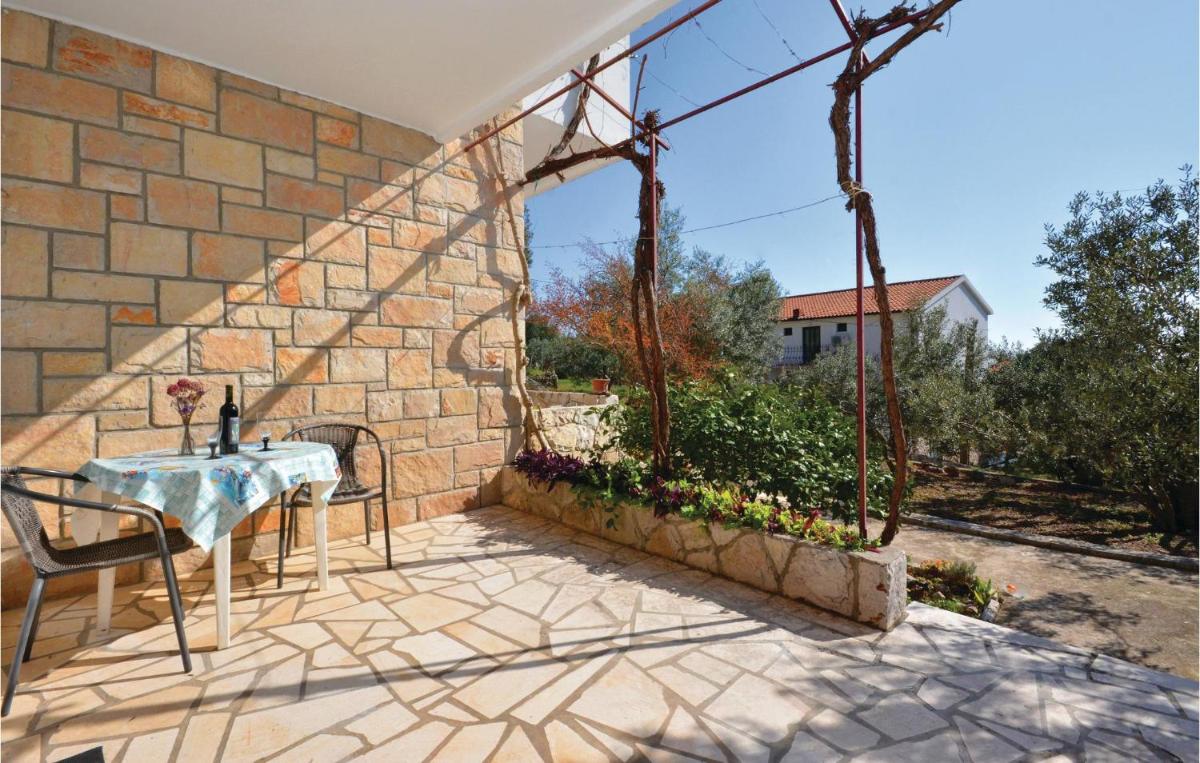 Apartment Ivan Dolac With Sea View Xii - Housity