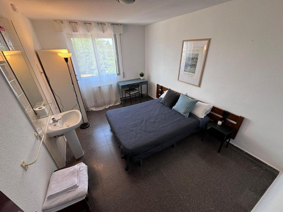 Hostal El Pozarron - Housity
