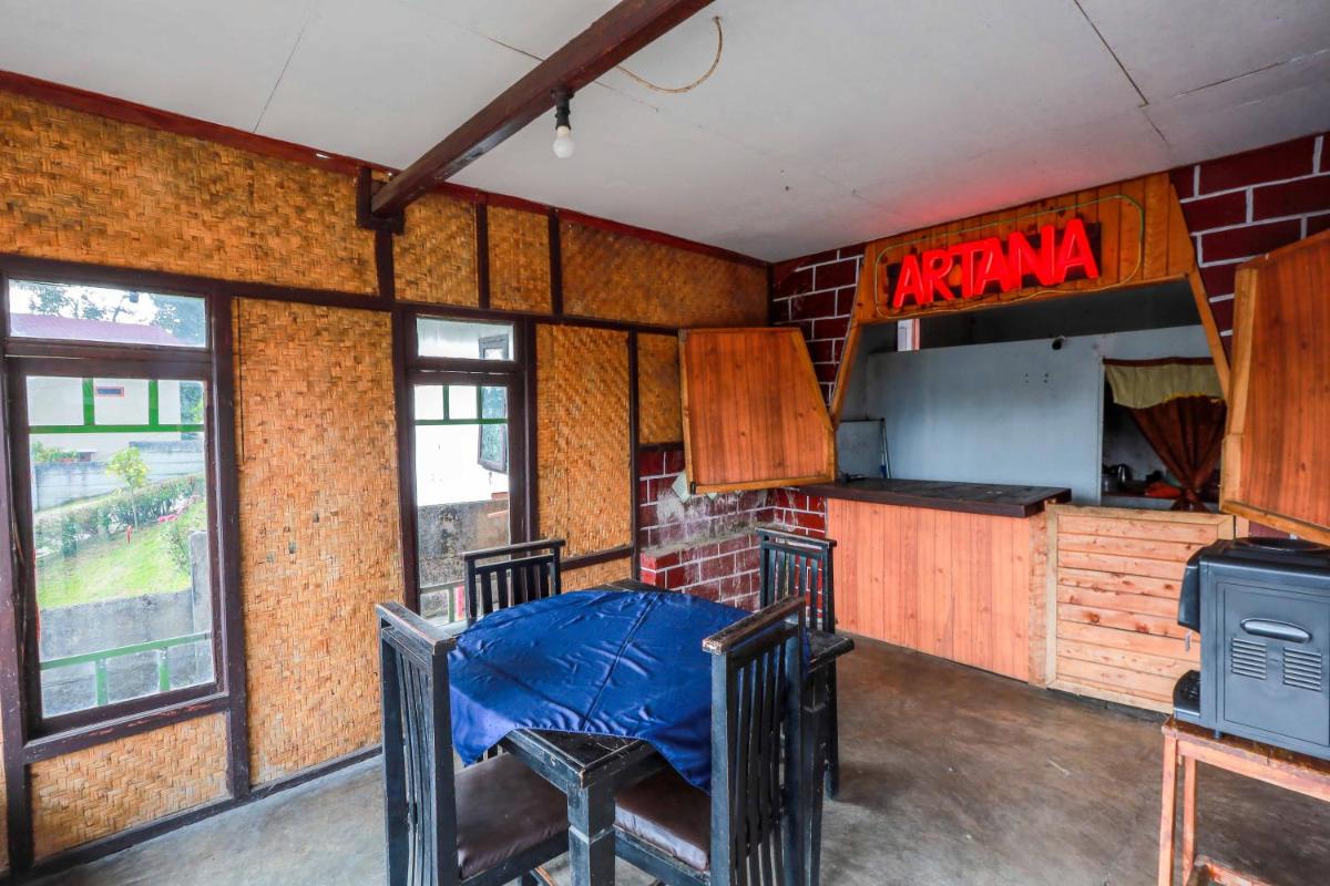 Artana Guest House By ARBA - Housity