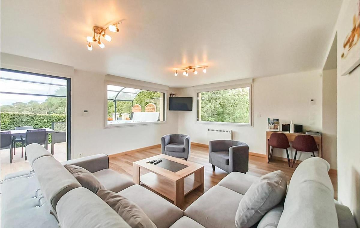 Lovely Home In Ledinghem With Kitchen - Housity