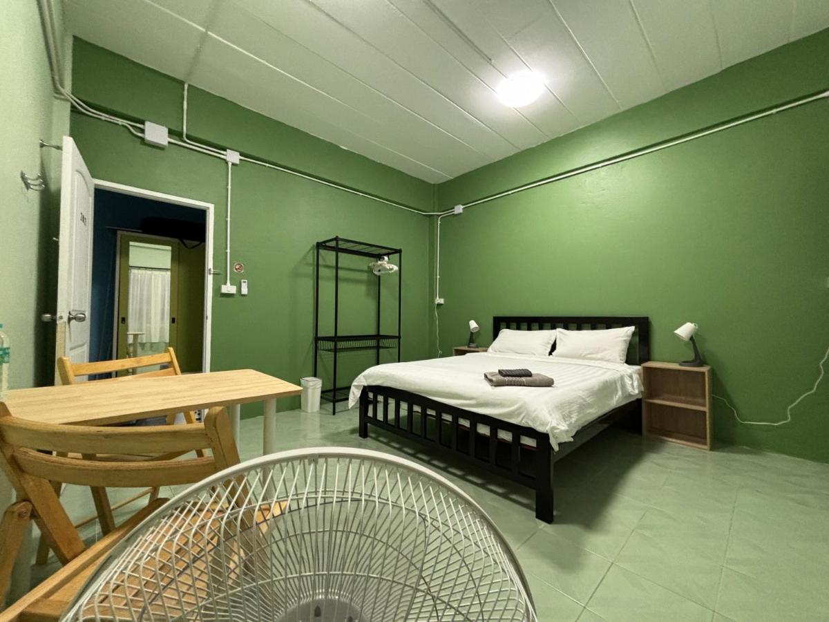 House Of Jade - Housity