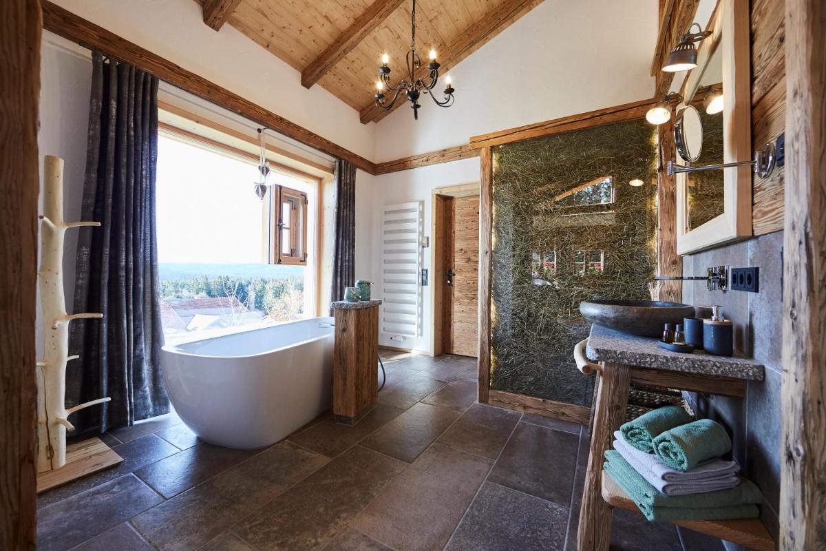 Dreisessel-Chalets im bayerischen Wald - Chalet Dreisessel mit Whirlpool-Sauna-Kamin - Housity